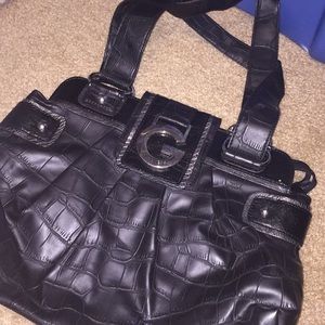 black guess purse